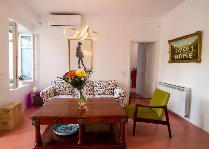 Quartano Paros Residence